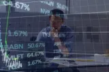 Volatilitate pe piețele din Asia: acțiunile fluctuează, petrolul continuă scăderea pe fondul incertitudinilor SUA-Iran