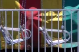 Incident într-un parc de distracții: un adolescent de 13 ani a murit după ce a fost proiectat dintr-un carusel aflat în mișcare