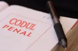 Minorii care încalcă legea riscă sancțiuni mai dure. Parlamentul a votat modificări importante în Codul Penal