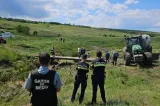 Alertă de mediu în Botoșani, după ce 300 de litri de soluție de erbicidat au ajuns într-un curs de apă