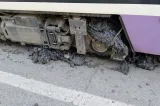 Canicula a „topit” șinele de tramvai din Timișoara. Roțile vagoanelor s-au blocat în cauciucul înmuiat de arșiță – FOTO