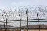 Evadare din Coreea de Nord? Un soldat a trecut granița într-un episod desprins parcă dintr-un film polițist