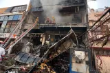 Incendiu devastator într-o clădire din India: 14 morți, cei mai mulți studenți - FOTO
