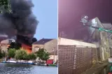 Incendiu în apropierea unei pensiuni din Sulina. Pompierii au intervenit cu ambarcațiuni pentru stingerea focului