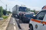 Tragedie pe DN 56A: Un copil a murit și trei persoane sunt în stare critică după un accident între un autotren și un autoturism în județul Mehedinți