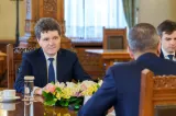 CSAT, convocat în plin război politic. Nicușor Dan discută strategia NATO și misiunile Armatei, la aceeași masă cu premierul demis