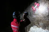 O persoană a murit pe munte, iar alte șapte au fost salvate. Noapte dificilă pentru salvamontiști