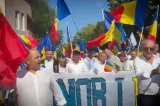 Mii de oameni au sărbătorit Ziua Drapelului la Târgu Mureș, într-un marș festiv