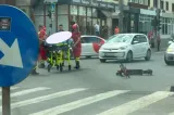 Accident grav în Timișoara. Adolescent pe trotinetă, lovit în plin de o mașină, în timp ce traversa pe roșu