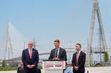 Moment fără precedent la graniță. Canada a inaugurat singură podul spre SUA, în lipsa oficialilor americani
