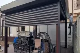 Uși garaj Comfortex: soluții preferate pentru garaje rezidențiale mici