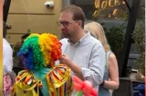 Dominic Fritz, printre clovni și înghețată, cu mesaj pentru români: „PNL nu vrea fără USR la guvernare”
