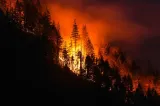 Canada pregătește evacuarea unei comunități din provincia Ontario, grav afectată de incendii. Fumul continuă să afecteze calitatea aerului din SUA