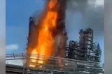 Ucraina a lovit una dintre cele mai mari rafinării din Rusia. Zelenski: „Fiecare zi de război trebuie să coste tot mai mult”