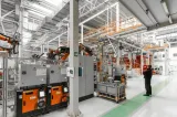 O industrie uriașă din România rămâne fără peste 1.200 de angajați în fiecare lună. Analiștii avertizează că declinul continuă