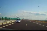 Șofer de 77 de ani, surprins pe contrasens pe A7. A rămas fără permis 120 de zile - VIDEO