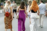 Sondaj alarmant: românii muncesc doar pentru a-și plăti facturile
