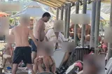Miruță, la plajă în timp ce NATO este în alertă. Românii sunt speriați de un posibil război, ministrul Apărării stă în vacanță 