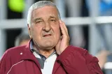 Rică Răducanu, primul mesaj de pe patul de spital. Fostul portar ar putea rămâne internat încă 10 zile 