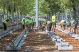 Încep lucrările care vor schimba transportul din București. Prima șină de tramvai a fost montată pe unul dintre cele mai importante trasee