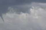 Panică în Ploiești: o tornadă s-a format deasupra orașului