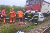 Accident feroviar grav în Iași. Două persoane au murit după ce mașina lor a fost lovită de un tren cu 350 de pasageri