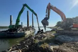Începe scufundarea barjelor pe Dunăre. Apele Române:”Există incertitudini. Manevrarea a două barje simultan nu este uşoară”
