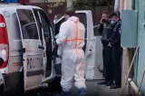 Tânăr de 28 de ani, găsit mort într-un apartament din Centrul Vechi al Capitalei. Anchetatorii iau în calcul varianta sinuciderii