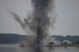 Presa internațională, impresionată de operațiunea din România: Detonarea stâncii Pârjoaia face înconjurul lumii