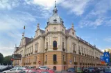 Primăria Brașov reduce iluminatul public cu 50% după miezul nopții și scurtează programul de funcționare pentru a economisi energie