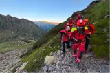 Excursie cu final tragic. Un bărbat de 73 de ani a murit după ce s-a prăbușit într-o râpă în munții Făgăraș 