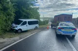 Accident în județul Cluj între un microbuz în care se aflau patru persoane și un TIR: patru răniți