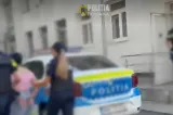 Cuplu, reținut după ce ar fi furat un borcan cu aur din casa unei pensionare. Unde a ajuns mica avere