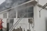  Incendiu la Spitalul Orășenesc Gura Humorului. Focul a pornit de la o candelă lăsată nesupravegheată 