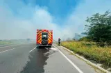  Incendiu puternic în județul Giurgiu. Flăcările au mistuit șapte hectare de vegetație, iar fumul s-a extins până pe DN 5-FOTO