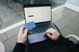 Evoluția jurnalismului sportiv în era digitală. Cum au schimbat datele statistice modul în care consumăm meciurile