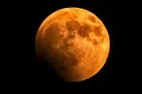 Luna Sângerie, spectacol pe cer în 28 august 2026. La ce oră începe eclipsa și cum o putem vedea