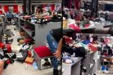 Reducerile de 50% au lăsat un magazin din Oradea ca după bombardament. Pantofi, haine și cutii aruncate peste tot VIDEO