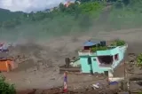 Mărturiile profesorului erou din Nepal. A salvat 900 de elevi