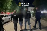 Doi tineri din Medgidia, reținuți după ce au amenințat un bărbat și i-au distrus mașina și poarta