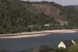 Rinul a scăzut la un nivel record. Mărfuri blocate pe nave