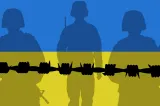 Militarii ucraineni de pe front se revoltă. Declarații halucinante: „Bem propria urină și așteptăm provizii”