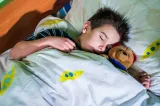 Revenirea la școală schimbă programul de somn al copiilor: cum îi ajutăm să revină la rutina obișnuită