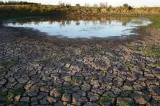 Apa raționalizată în Bihor, județul lui Bolojan, în plin cod ROSU. Mii de oameni primesc apă patru ore pe zi