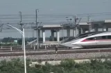 800 km/h în doar 5,3 secunde! China a testat trenul viitorului, care pare desprins din filme VIDEO