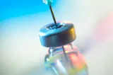 Primul vaccin antigripal ARNm aprobat în Statele Unite. Moderna: Este cu 27% mai eficient decât vaccinurile standard