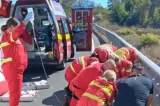 Tragedie pe DN 76, în Bihor: motociclist de 23 de ani, mort după ce s-a izbit de un parapet