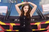 Poveste de iubire neobișnuită: o asistentă medicală de 35 de ani spune că s-a căsătorit cu un autobuz