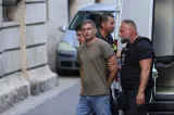Rusul care ar fi spionat în România, arestat pe 30 de zile. Suspectul, scos în cătușe de la DIICOT