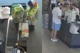 Rețele de crimă organizată din România, acuzate că fură fonduri de asistență socială din SUA. Cum sunt exploatate cardurile